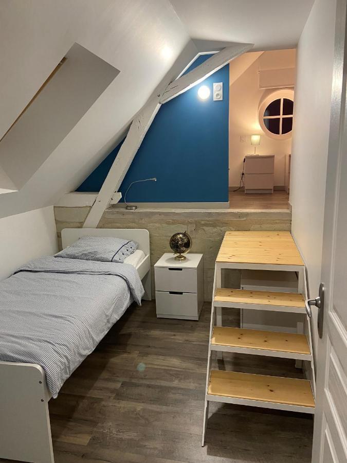 Appartement Du Chateau De La Caillerie Avoine Bagian luar foto